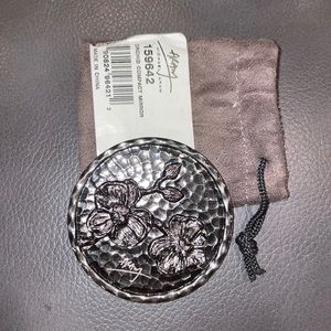 Michael Arám mirror